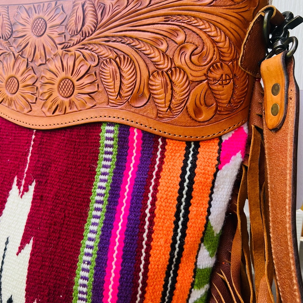 American DarlingSignature Crossbody Hand Tooled Genuine Leather women bag weste - Picture 4 of 9
